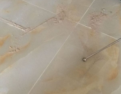 余干瓷砖空鼓维修公司分享粘合剂选择不当在瓷砖铺贴过程中可能导致以下问题